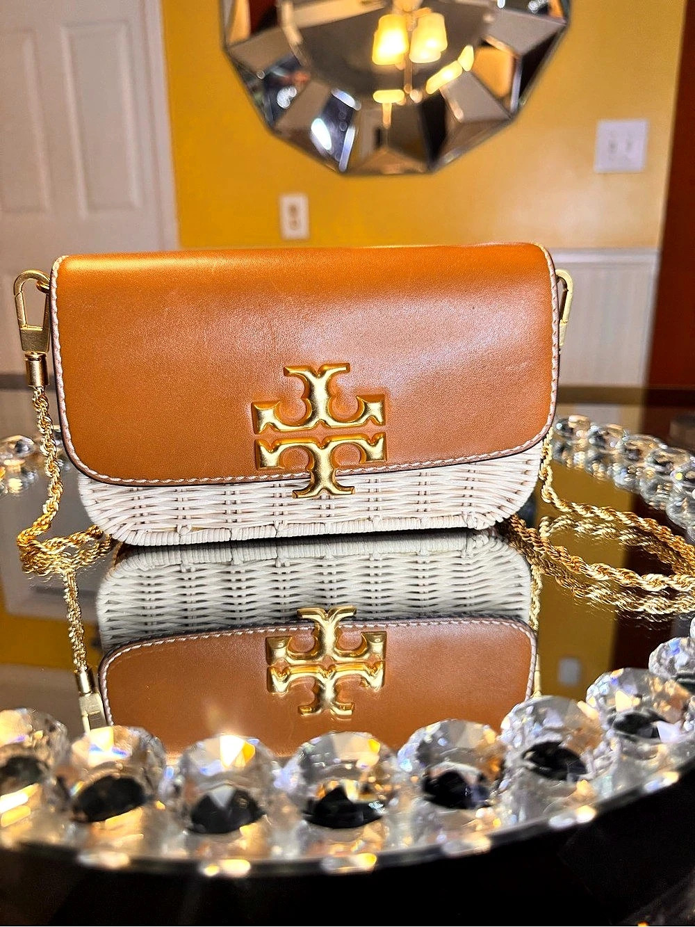 Tory Burch Eleanor Wicker & Leather Phone Crossbody Bag In Natural/gold